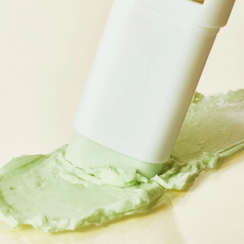 Matte Sun Stick i bruk - Atlan